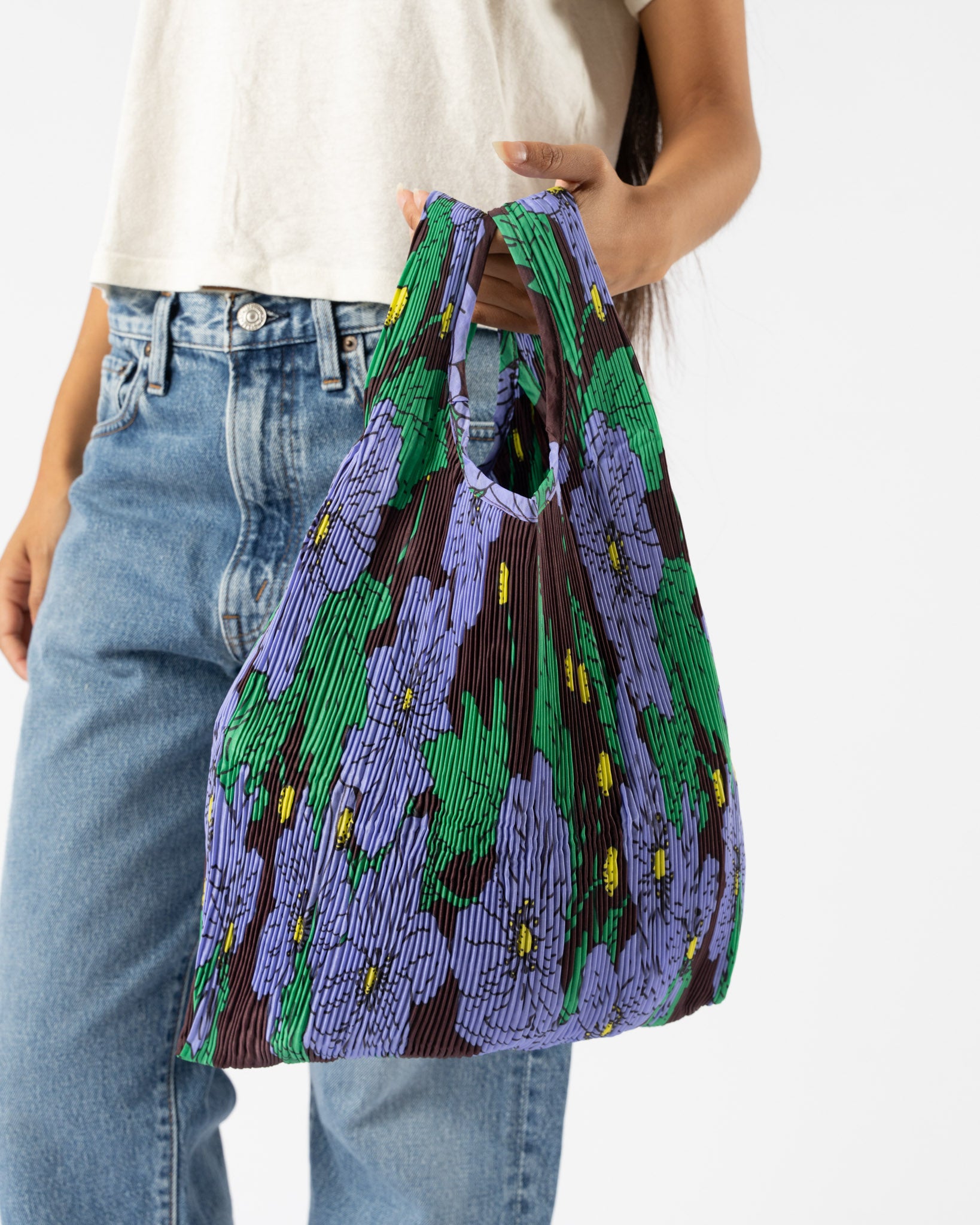 Baggu Pleated Baggu in Maroon Poppy