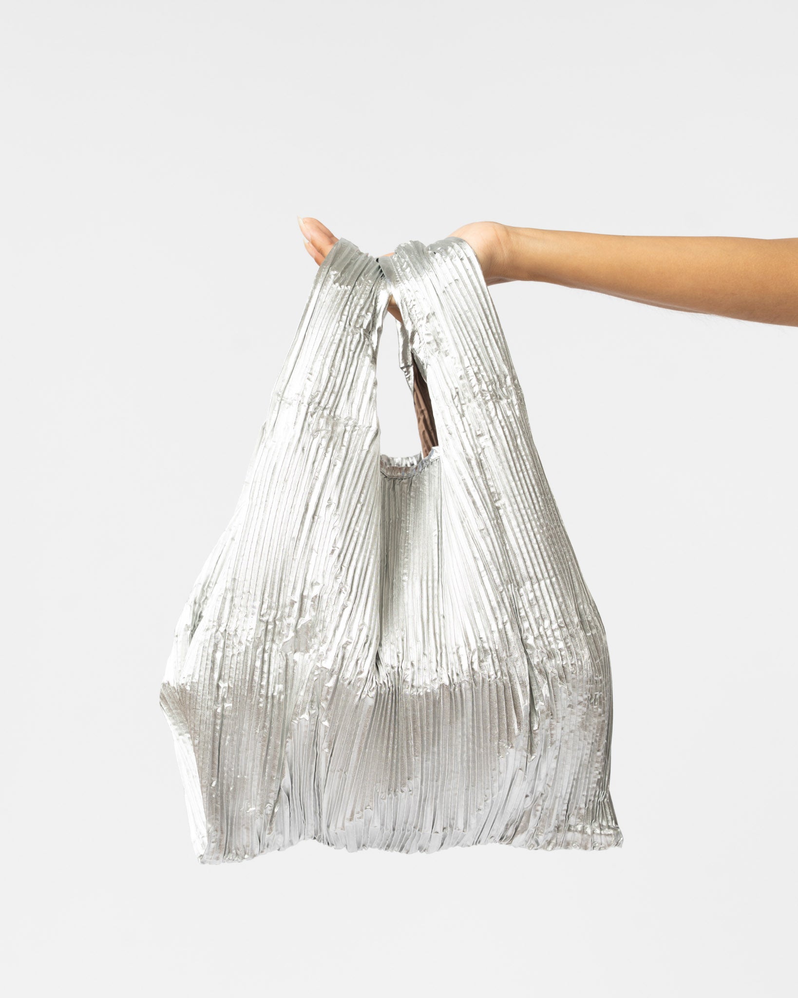 Baggu Pleated Baggu in Chrome Metallic