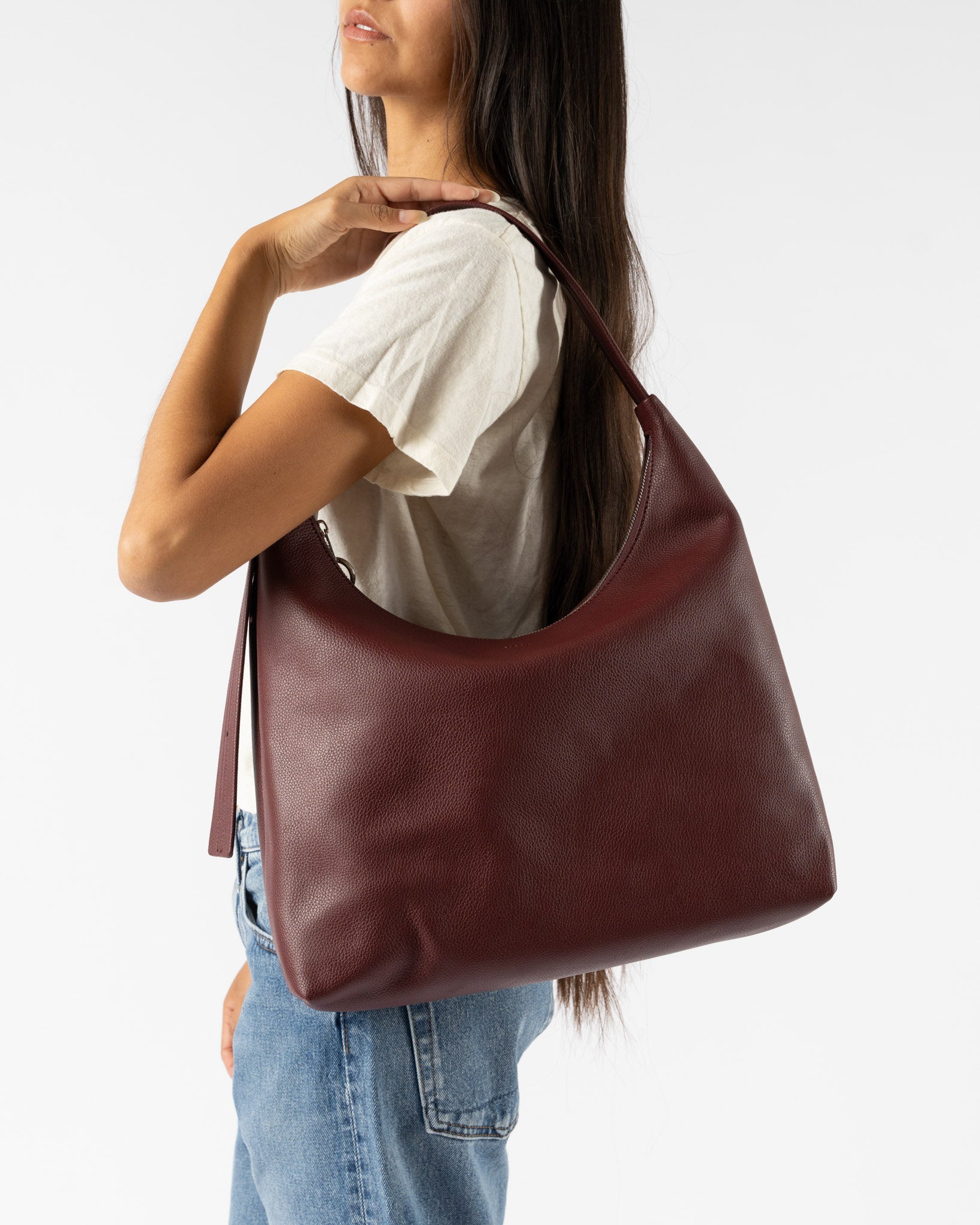Baggu Recycled Leather Shoulder Bag in Mahogany