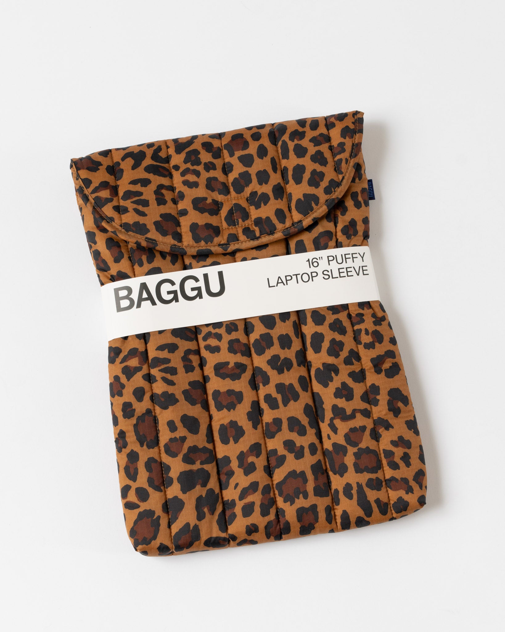 Baggu Puffy Laptop Sleeve 16" in Leopard