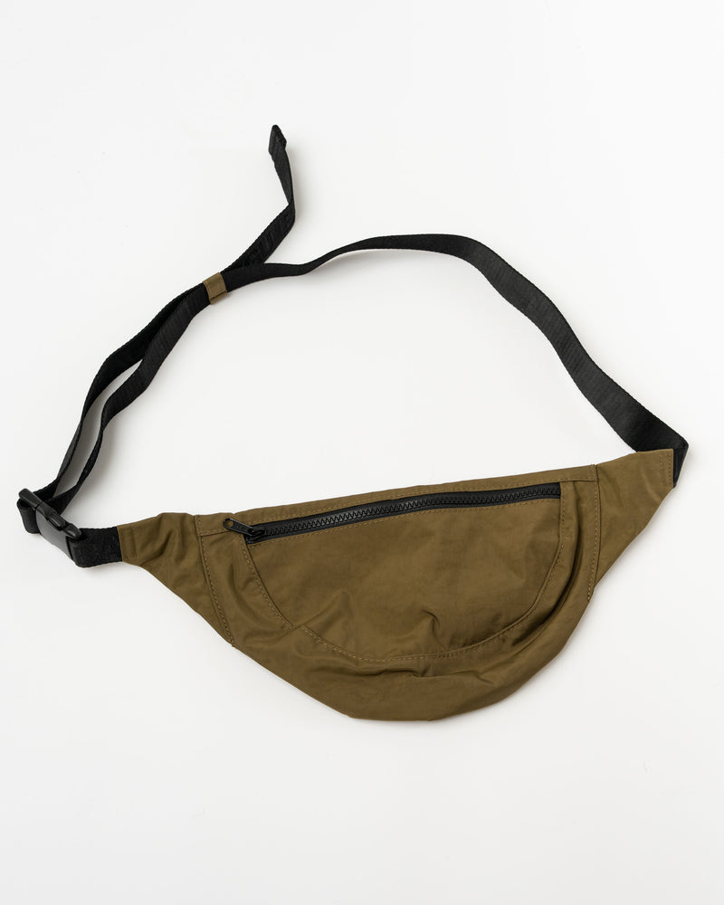 Baggu Crescent Fanny Pack in Seaweed