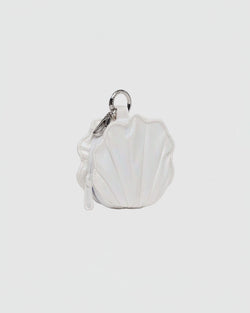 Baggu Shell Charm in Pearl Metallic