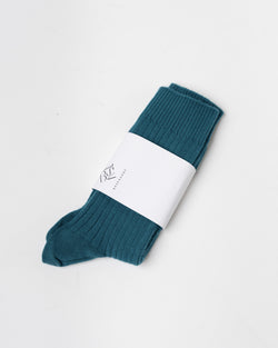 Baserange Rib Overankle Socks in Rock Green