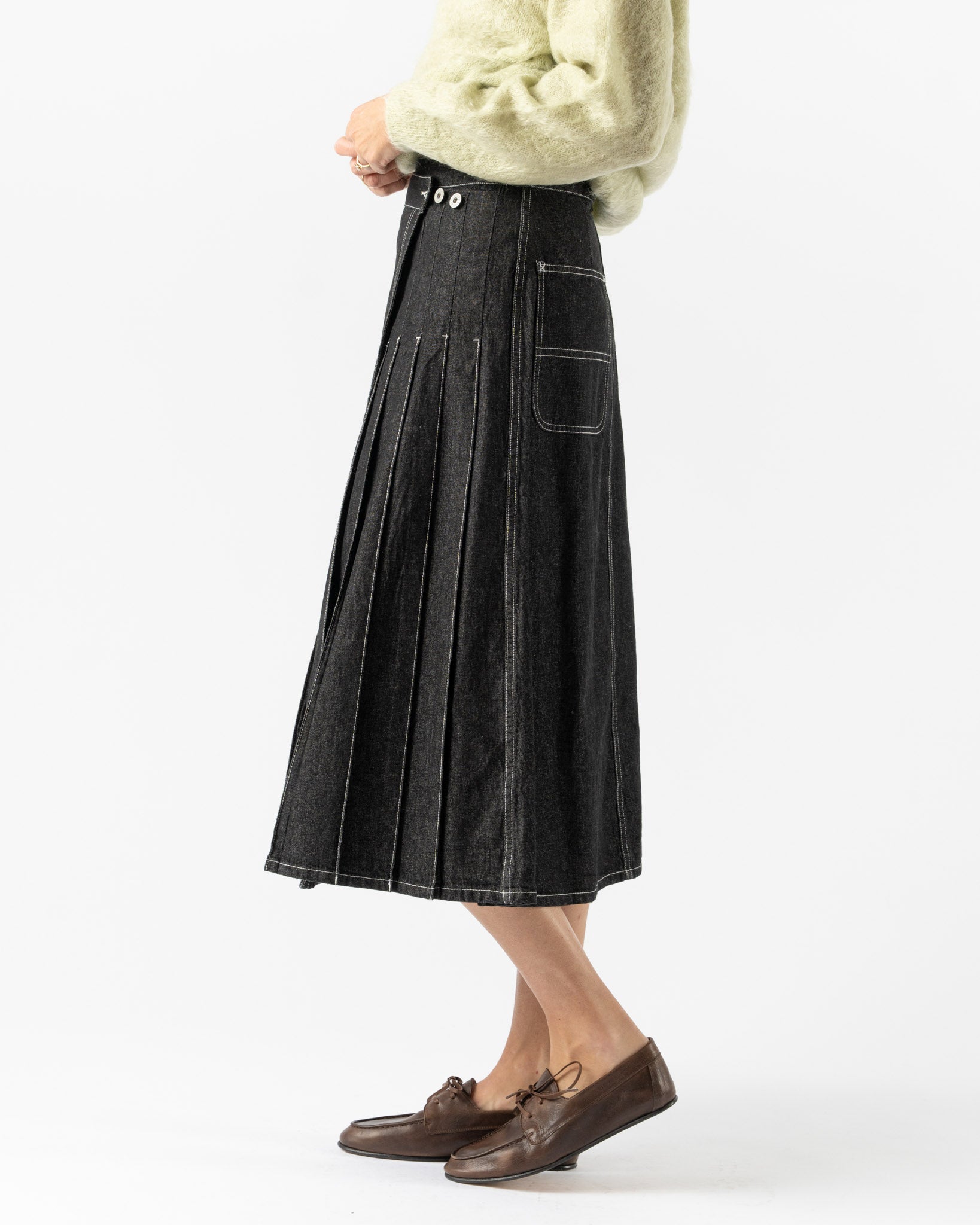 Beams Boy Wrapped Pleated Skirt in Black Denim