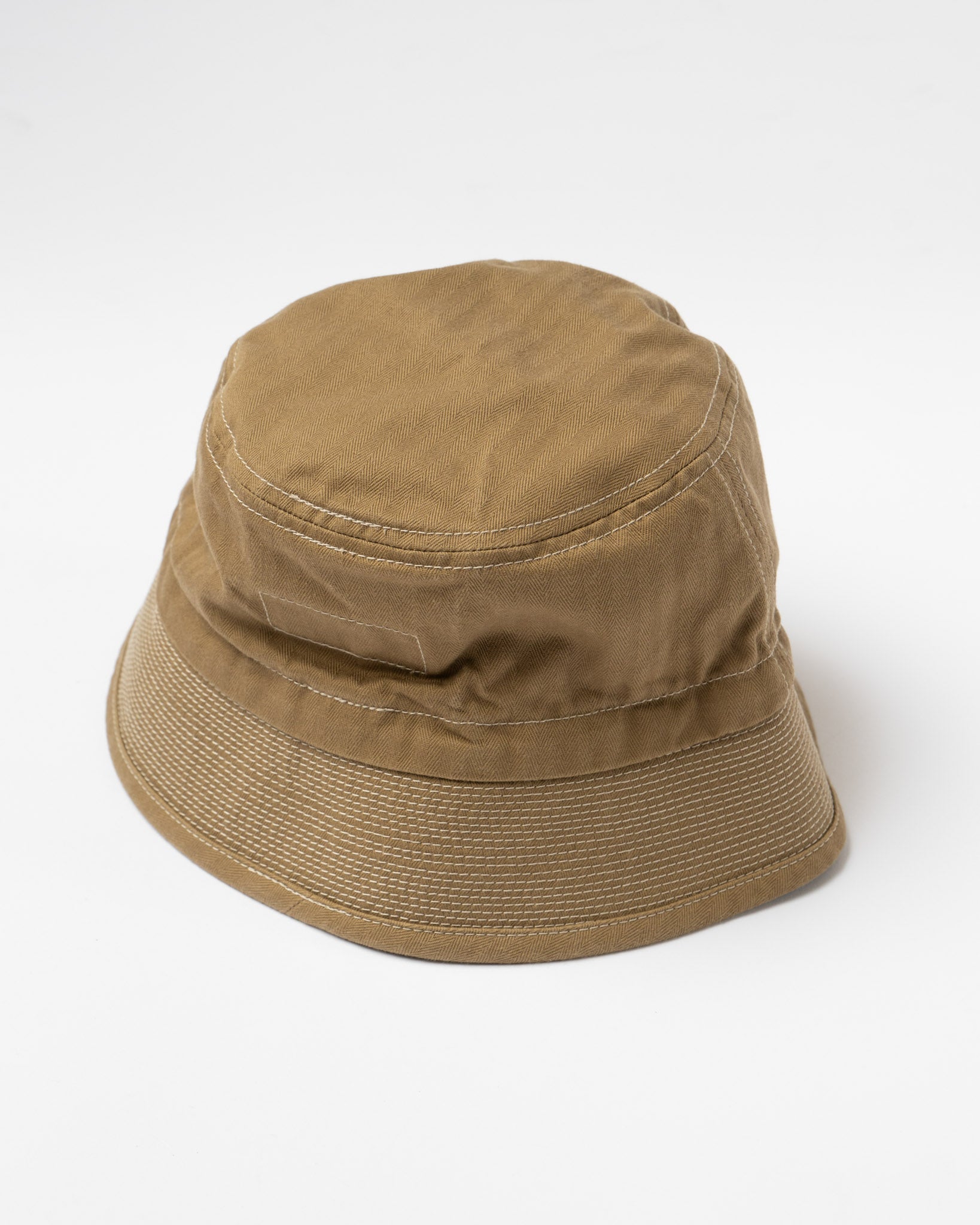 Câbleami Organic Cotton Herringbone Bucket Hat in Beige