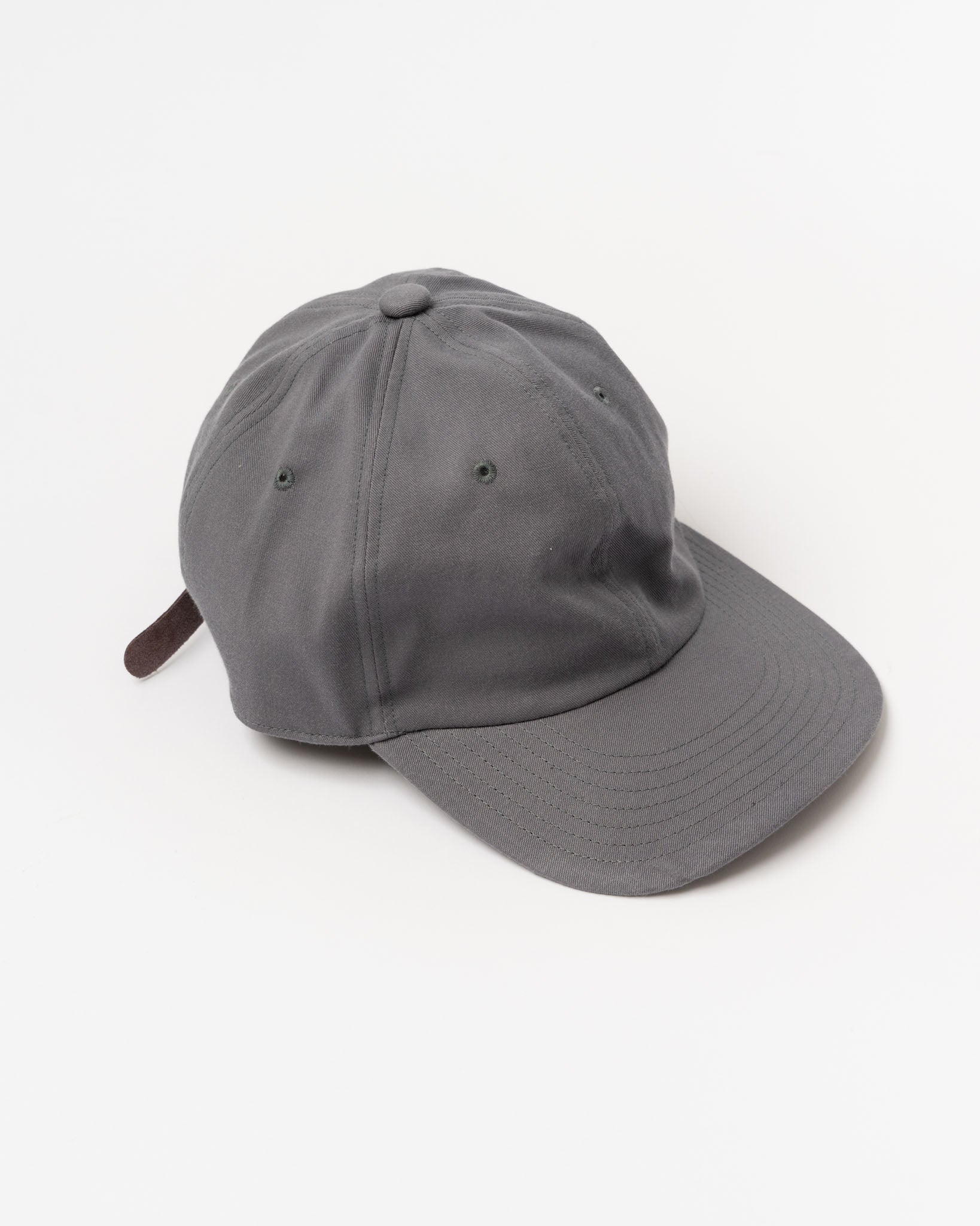 Câbleami Loose Light Chino Baseball Cap in Gray