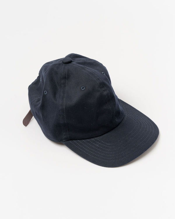 Câbleami Loose Light Chino Baseball Cap in Navy