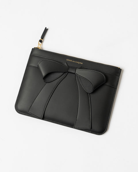 cdg-big-bow-pouch-in-black-
