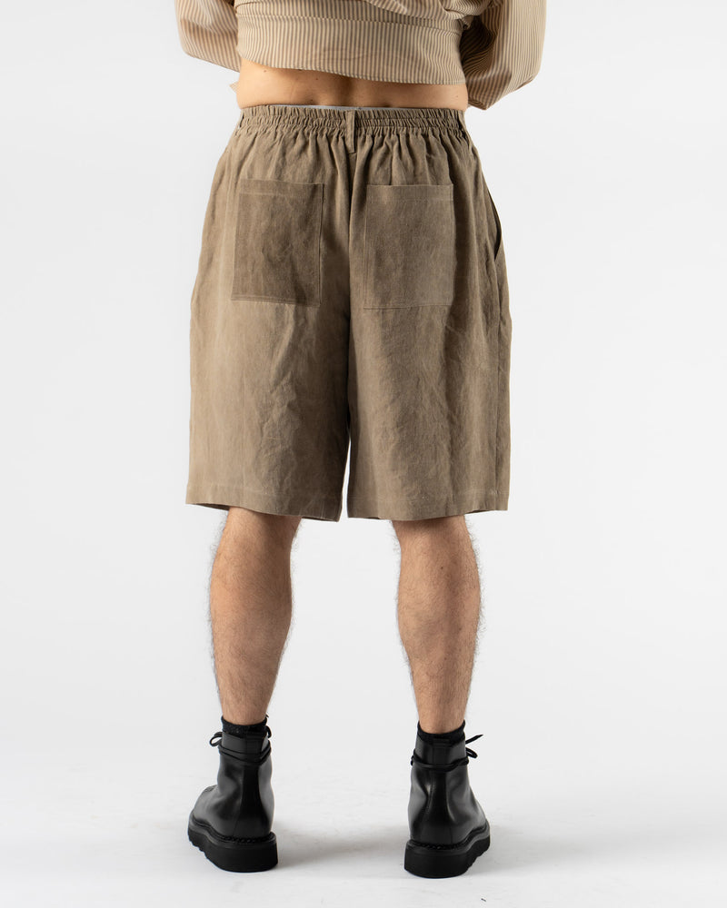 Colbo Single Pleat Shorts in Wash Greige