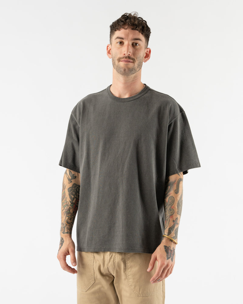 FrizmWORKS OG Pigment Dyeing Half Tee in Charcoal