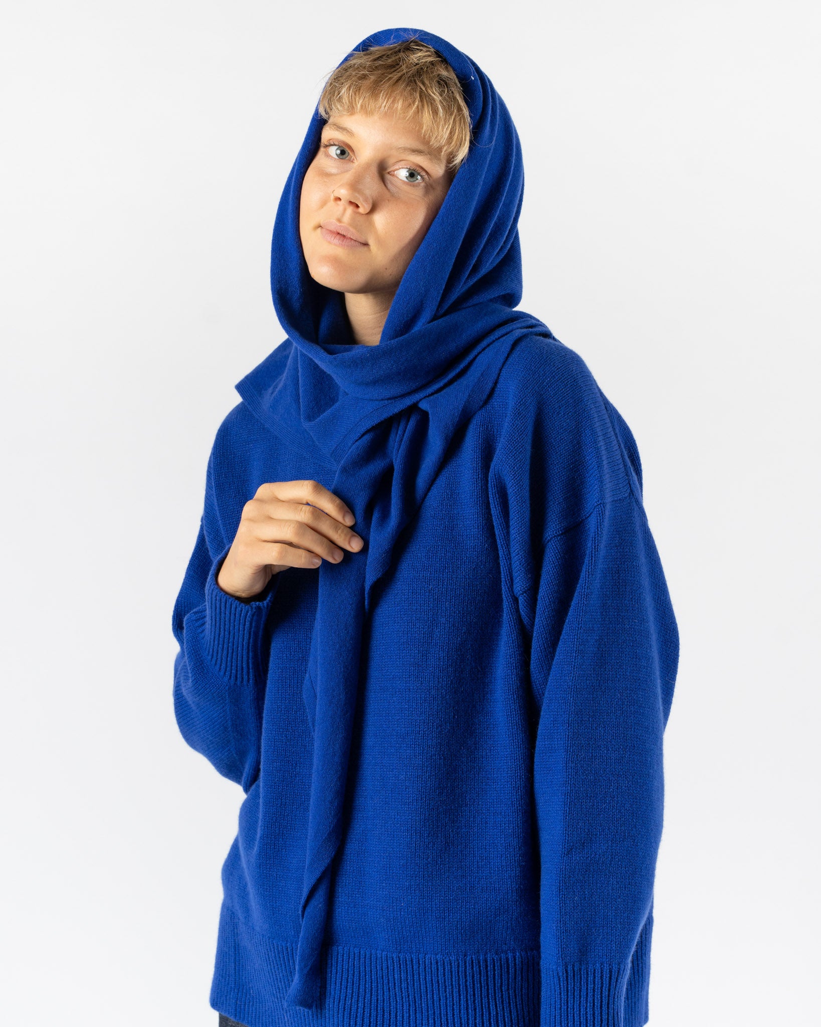 Cordera Cashmere Bandana in Klein