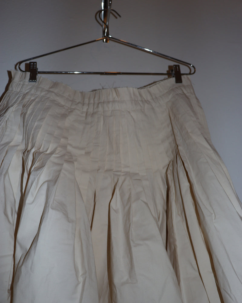 Pre-owned: EGG Trading Pleated Canvas Skirt