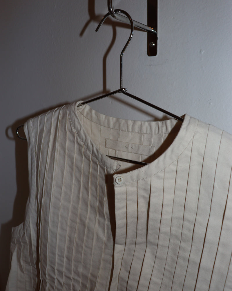 Pre-owned: EGG Trading Pleated Canvas Top