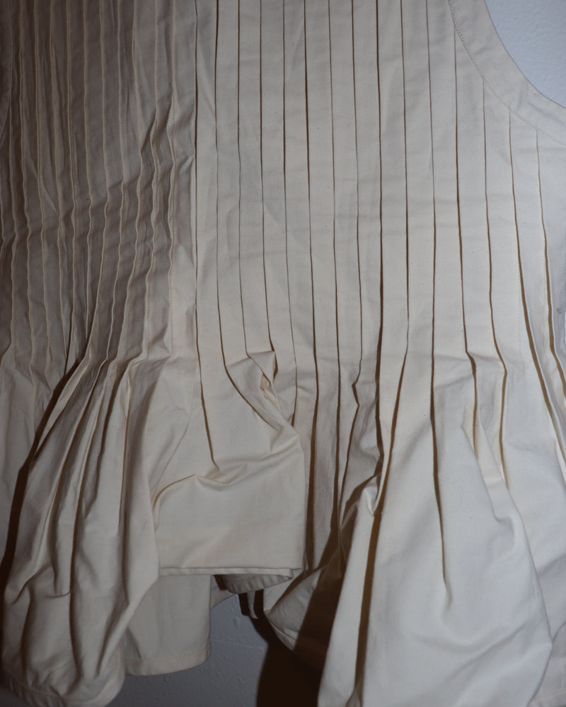 Pre-owned: EGG Trading Pleated Canvas Top