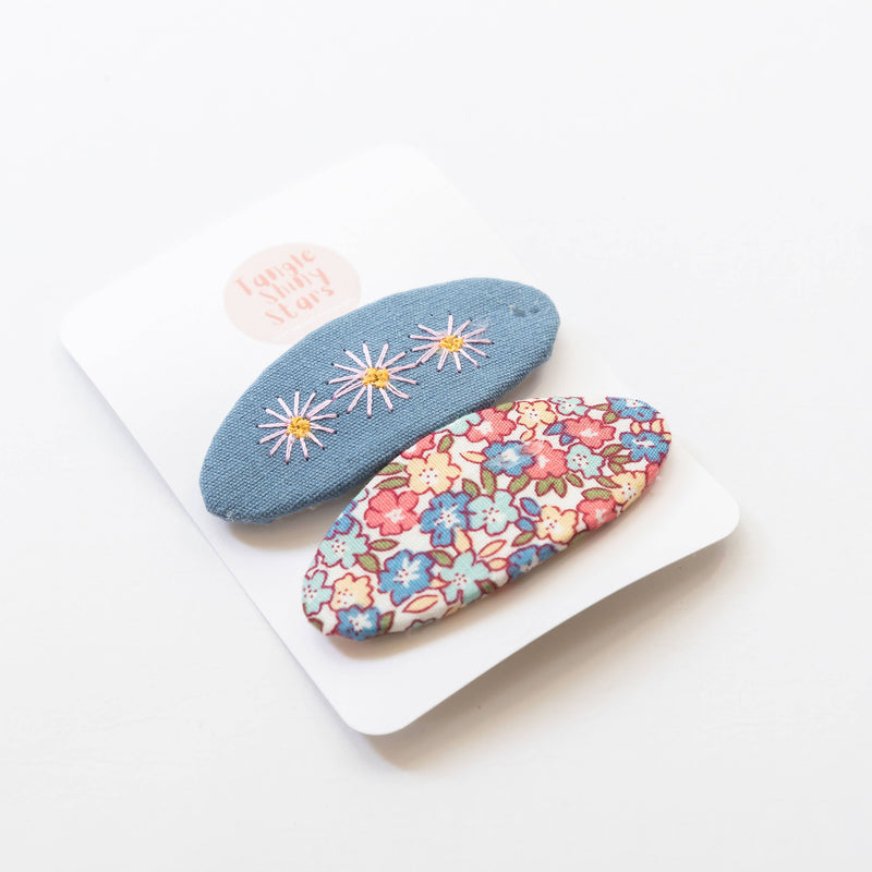 Tangle Shiny Stars - Oval Embroidered Floral Snap Hair Clips | Blue