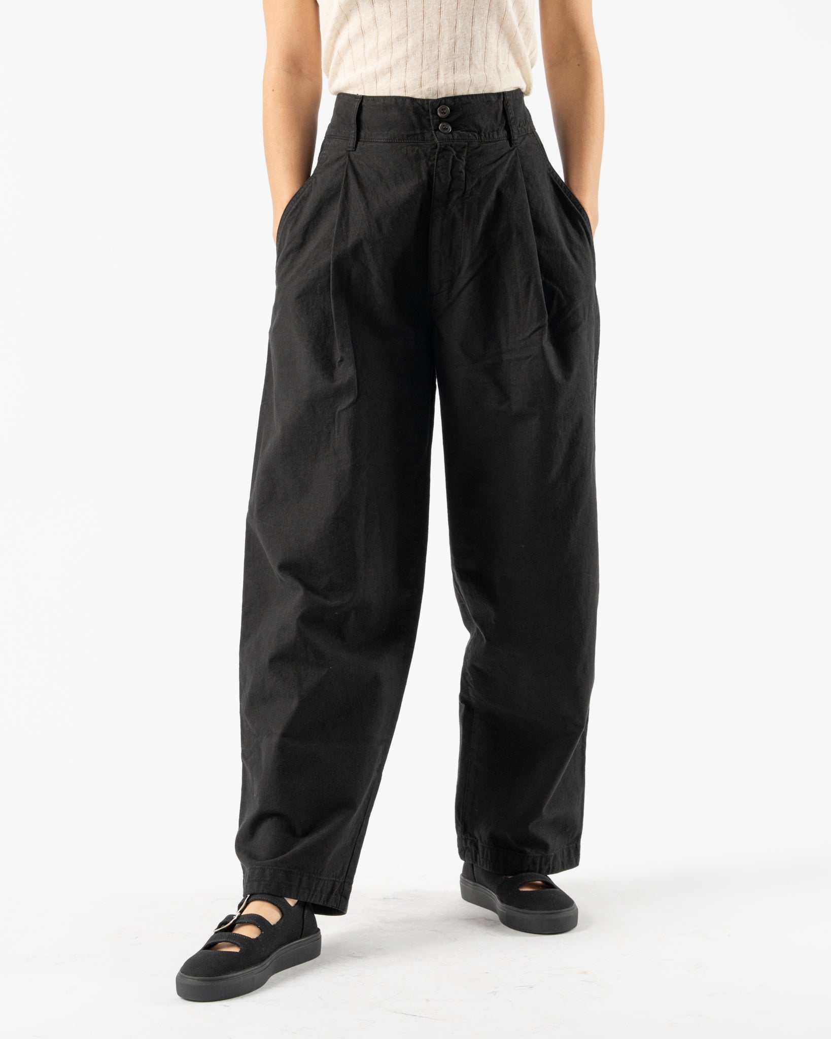Girls of Dust British Worker Carpenter Pant in Black