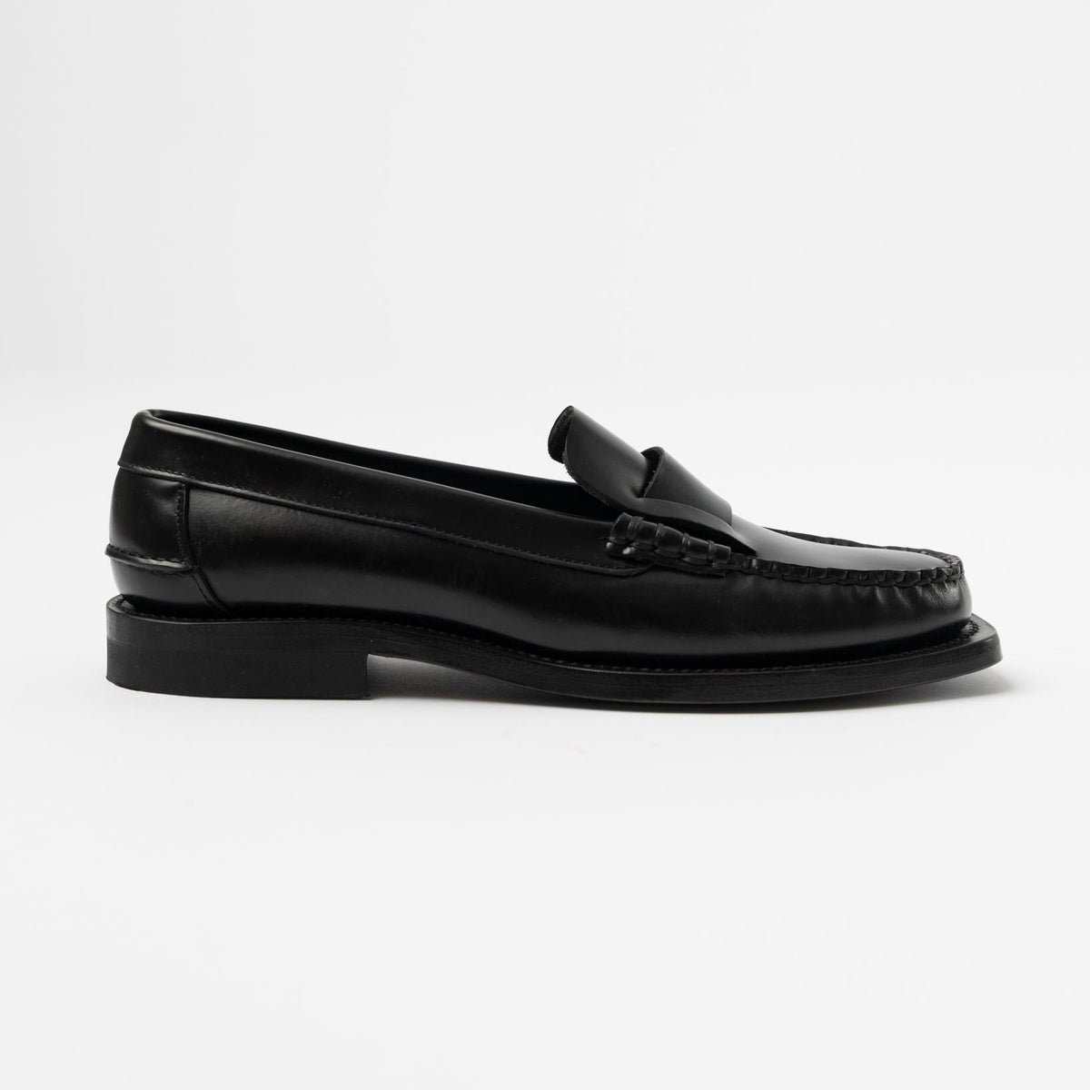 Hereu Sineu Loafer in Black Curated at Jake and Jones