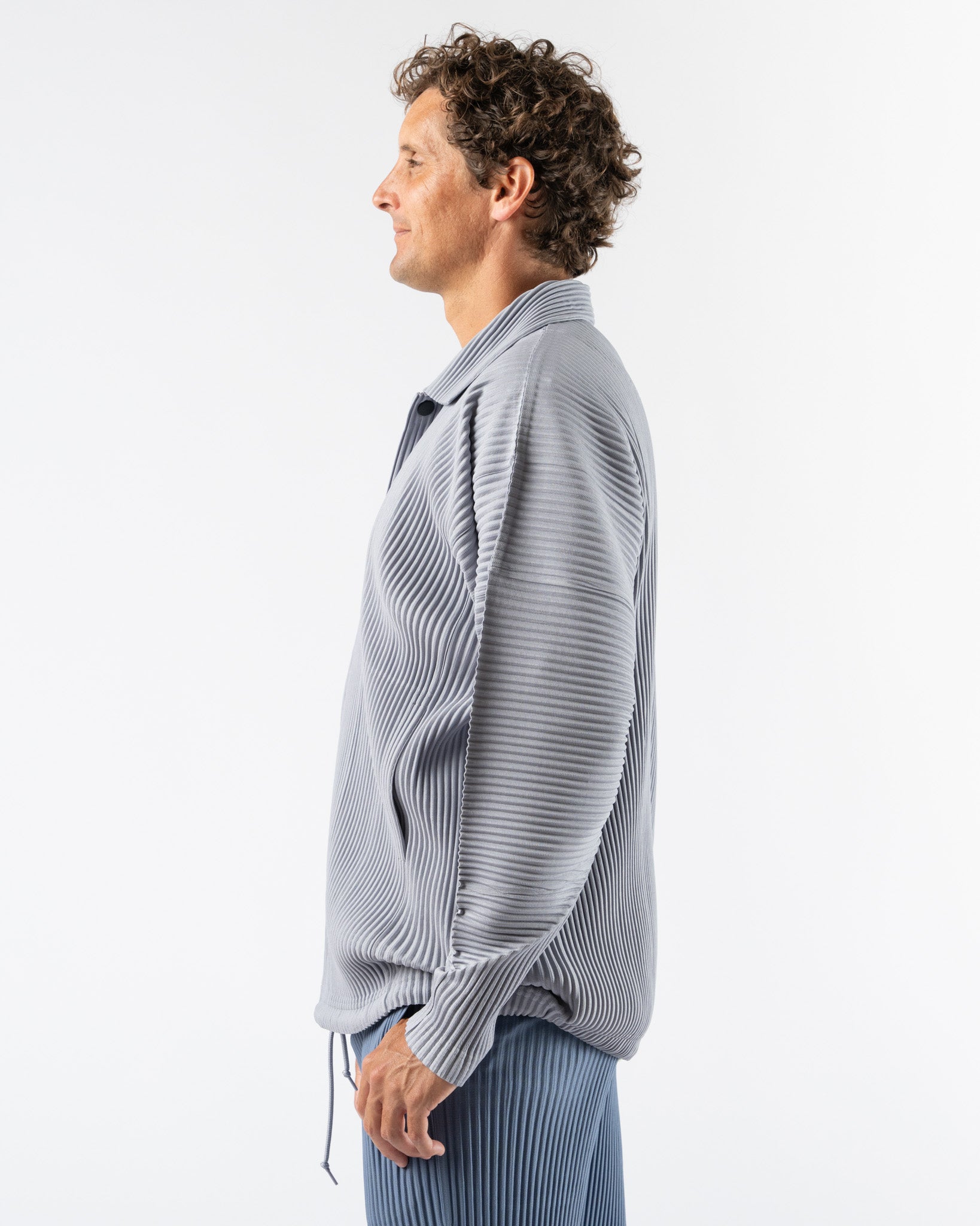パンツ HOMME PLISSE MONTHLY COLOR AUGUST MONTHLY COLORS : AUGUST – ISSEY MIYAKE ONLINE STORE