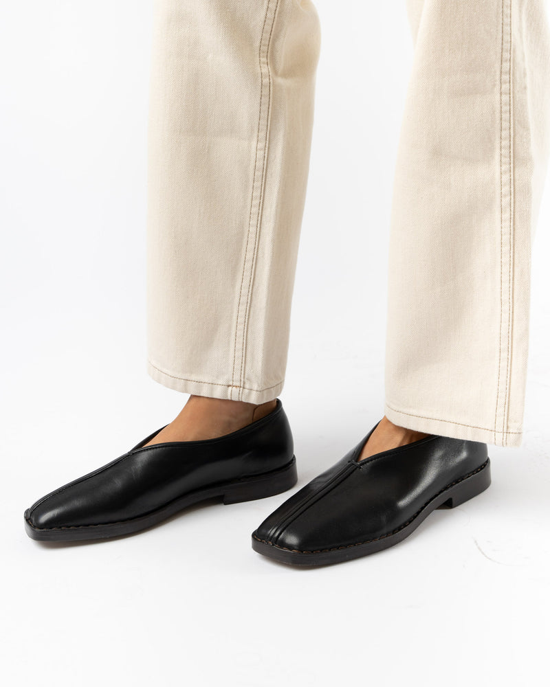 Lemaire Flat Piped Slippers in Black