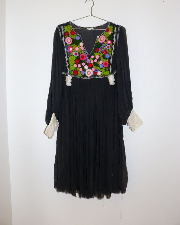 Pre-owned: Manoush Flower Dress in Multi/Black
