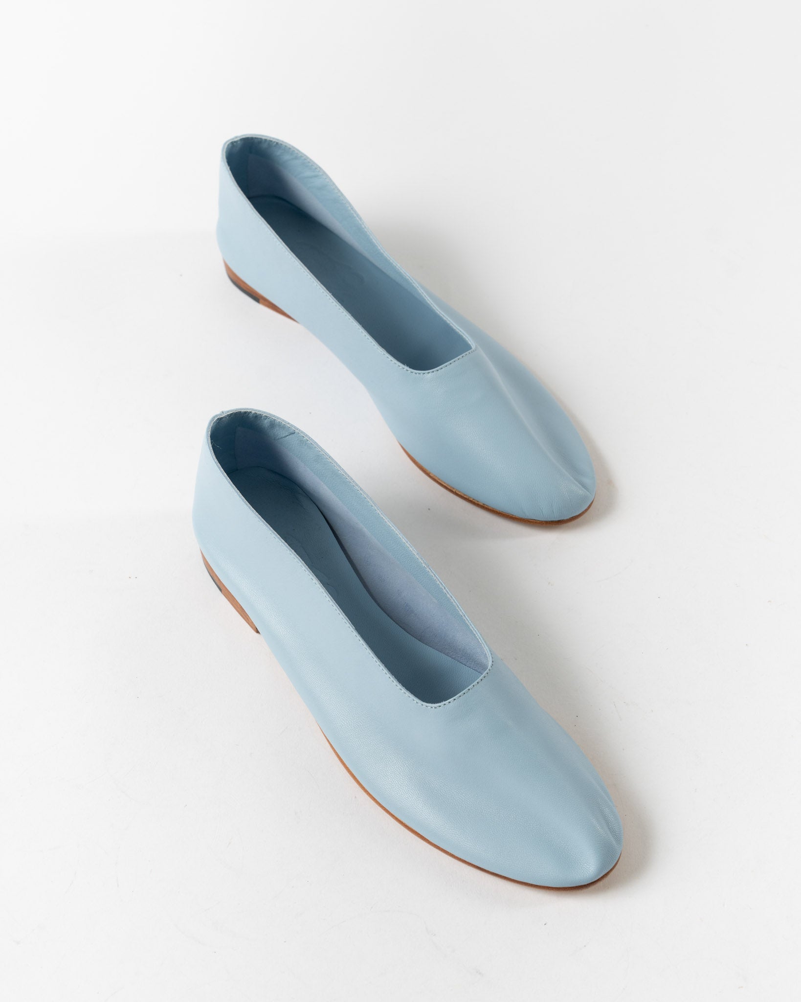 MARTINIANO / Glove Shoes マルティニアーノ Martiniano Glove Shoe in Light Blue Curated at Jake and Jones