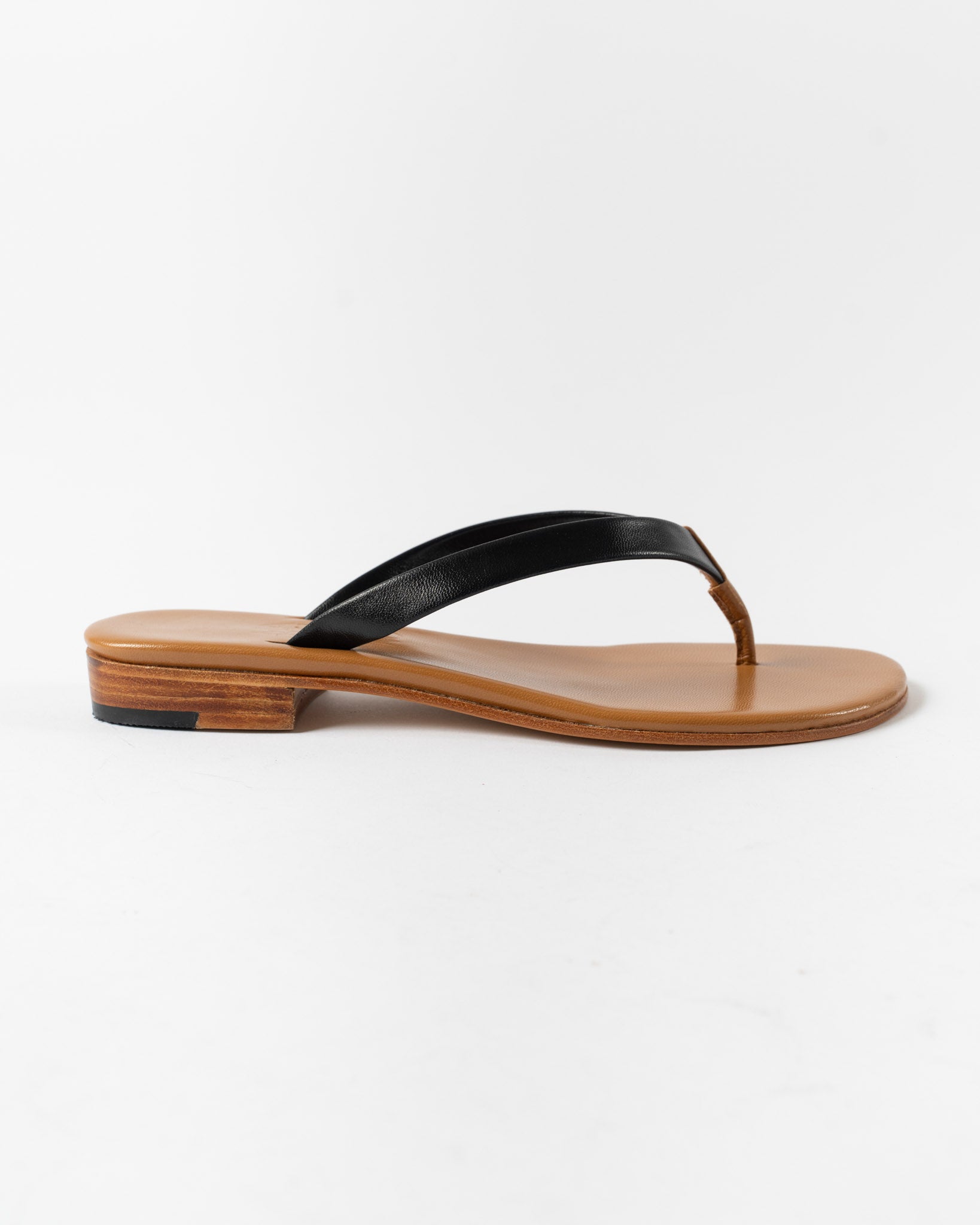 Martiniano Flip Flop in Black/Saddle