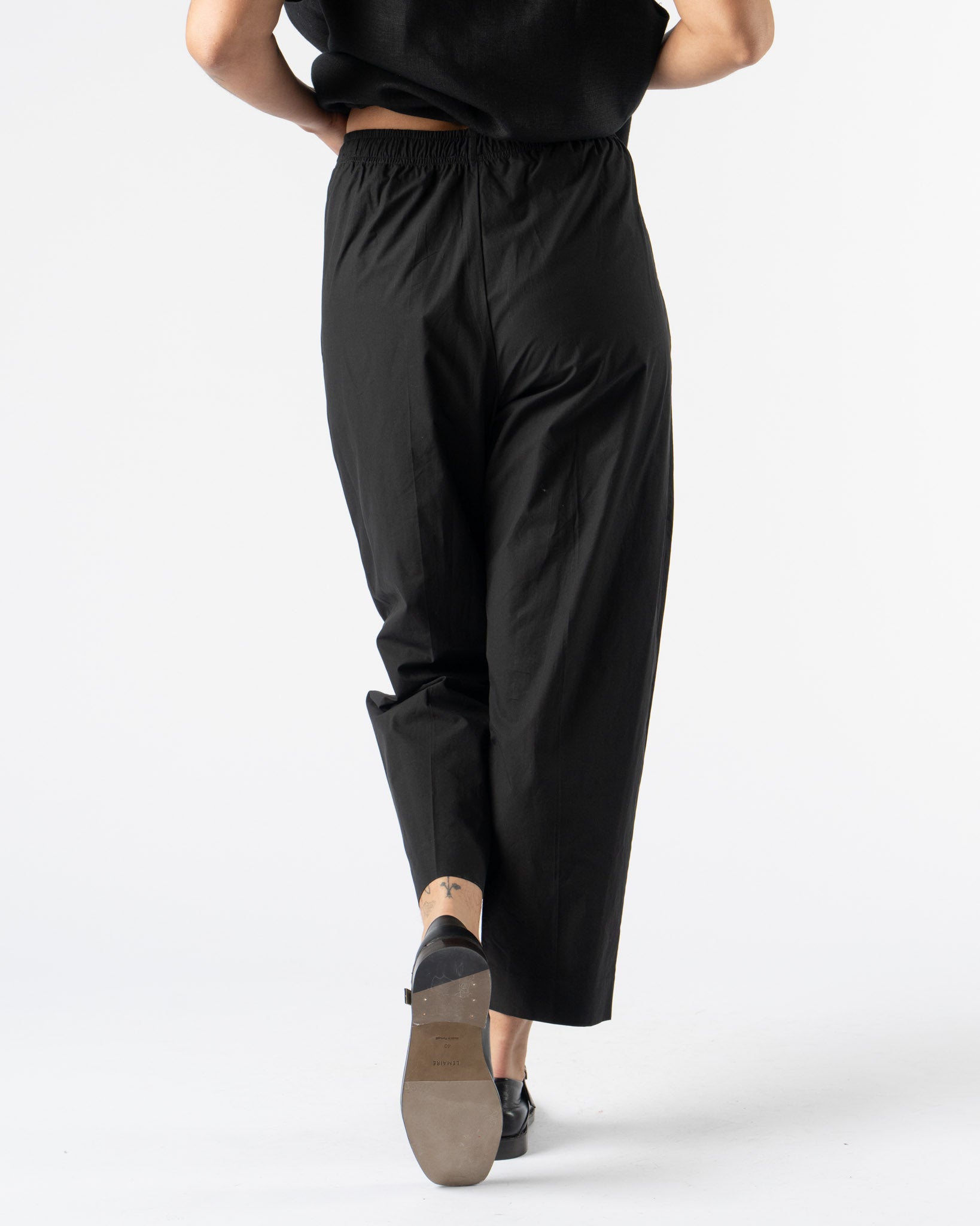 Modern Weaving Relaxed Lean Trouser in Black Parchment Poplin