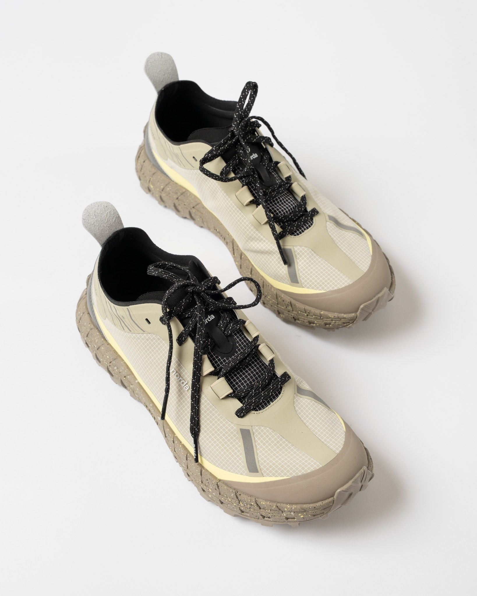 Norda Mens Trail Running Shoes Calcite 001A