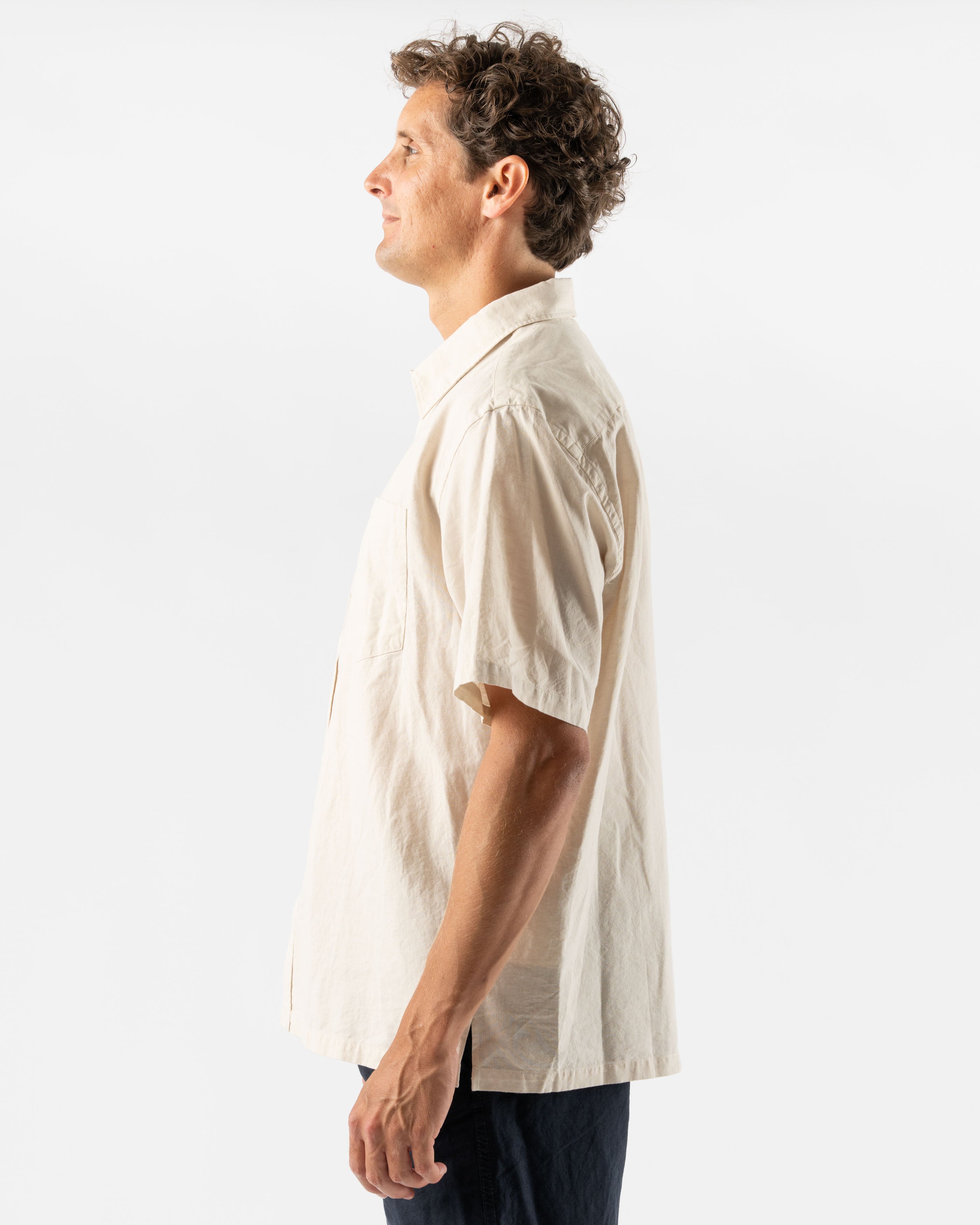 Norse Projects Ivan Relaxed Cotton Linen Short Sleeve Shirt in Ecru