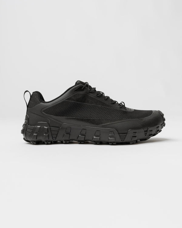 Norse Projects Lace Up Hyper Runner V08 in Black