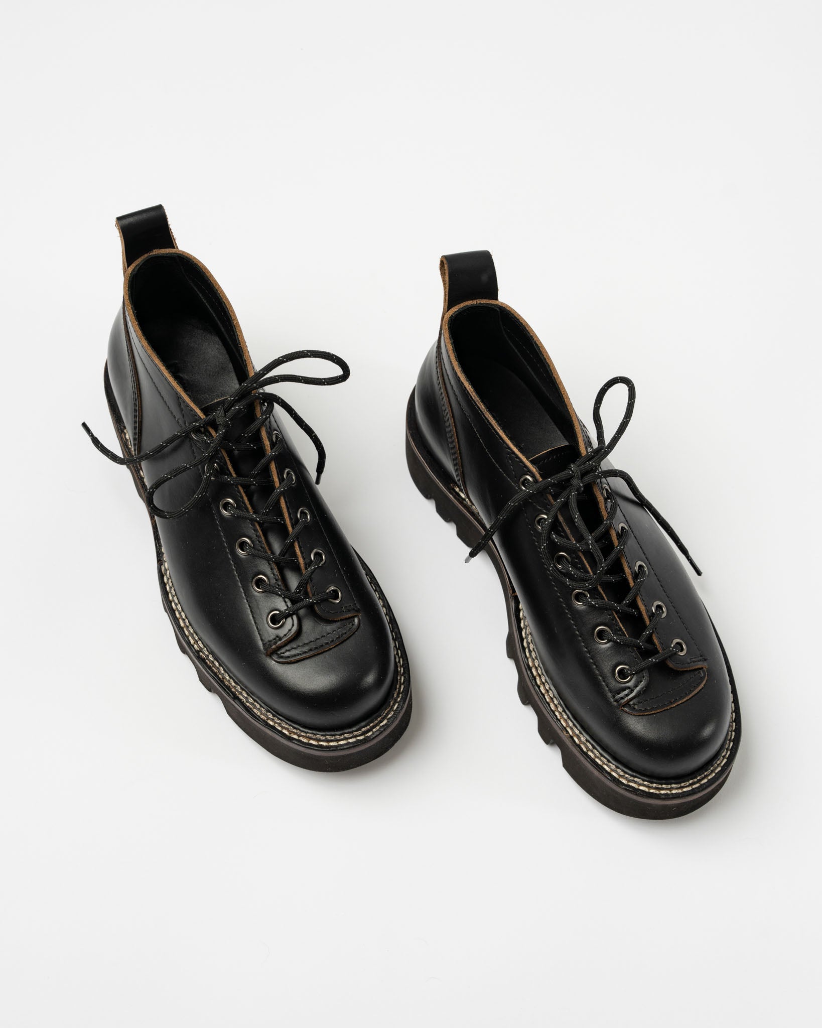 Paracia D-Type 01 Chromexcel Black