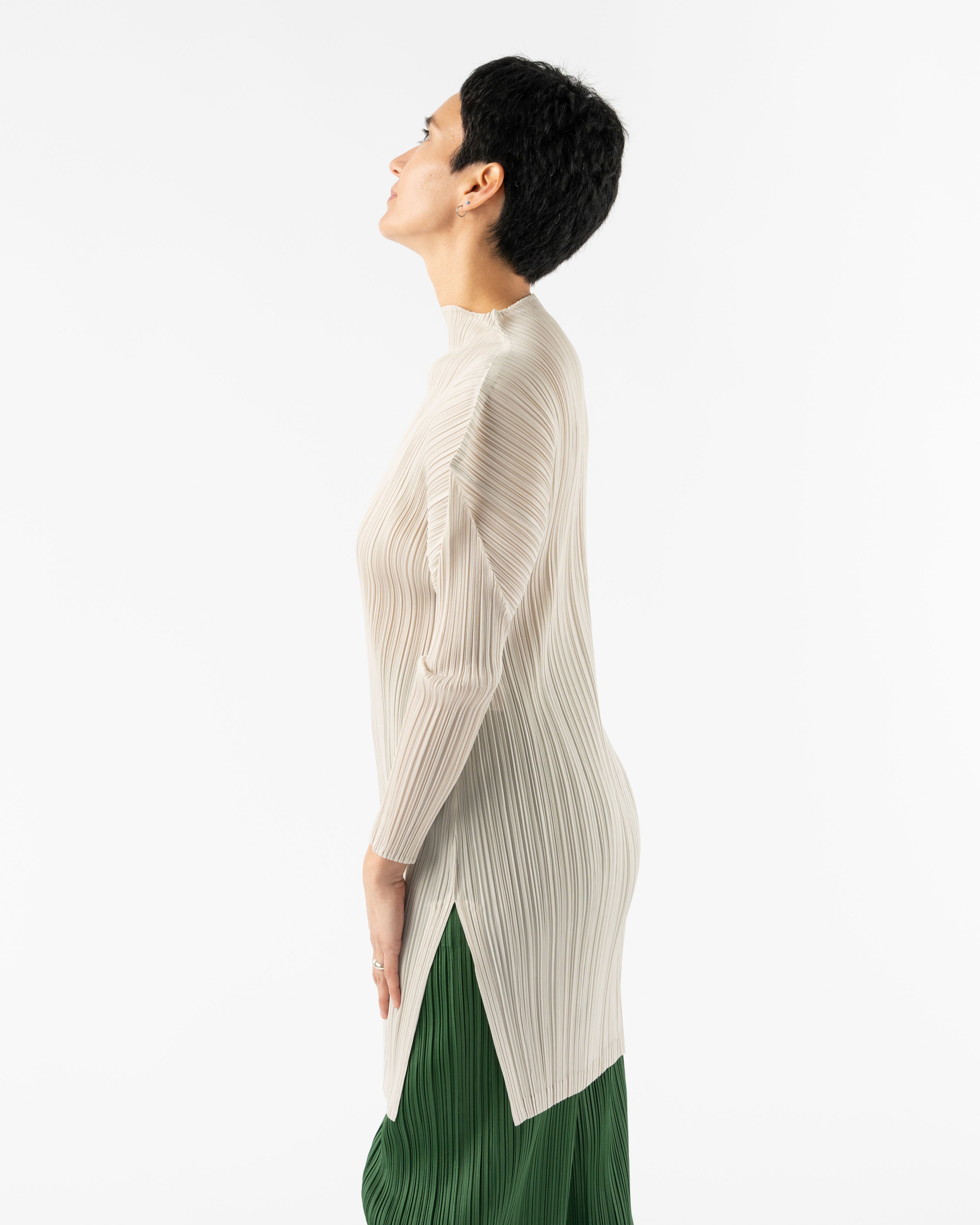 PLEATS PLEASE ISSEY MIYAKE グレージュ Pleats Please Issey Miyake Interplanetary Efficient Square