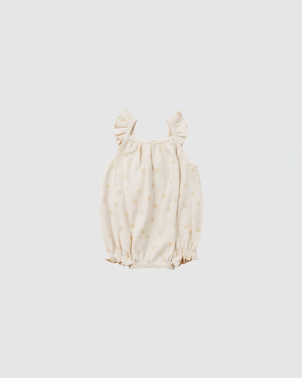 Quincy Mae Ribbed Ruffle Romper in Natural Suns