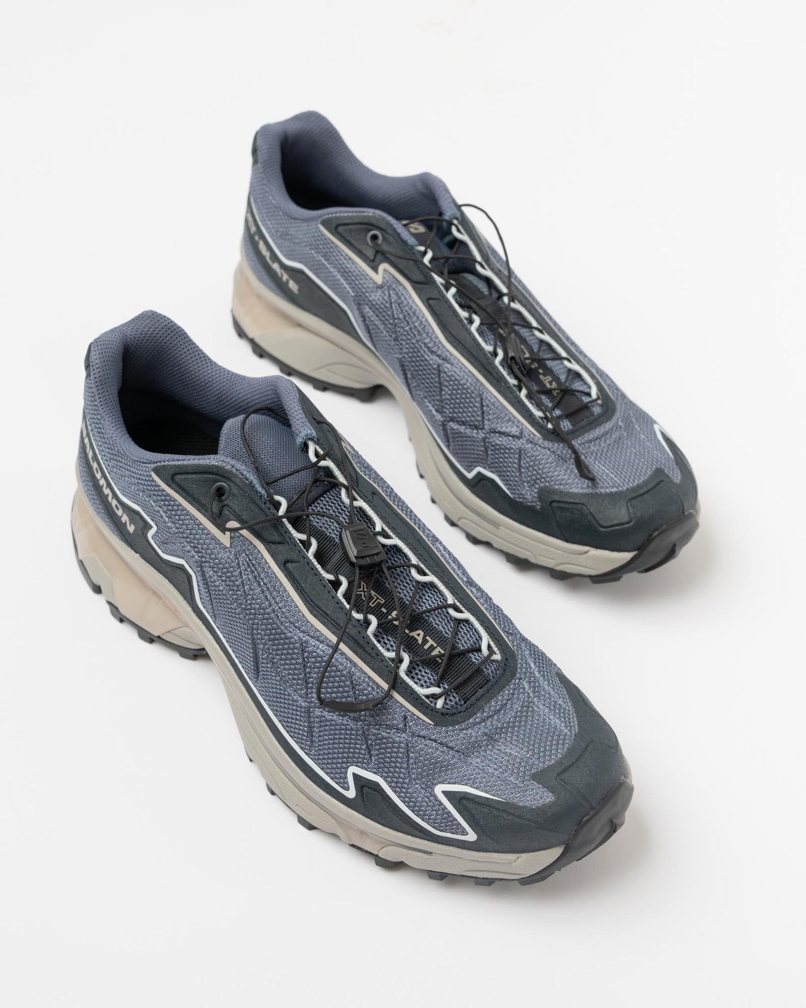 Salomon XT-SLATE Sneaker in Grisaille/Carbon/Ghost Gray