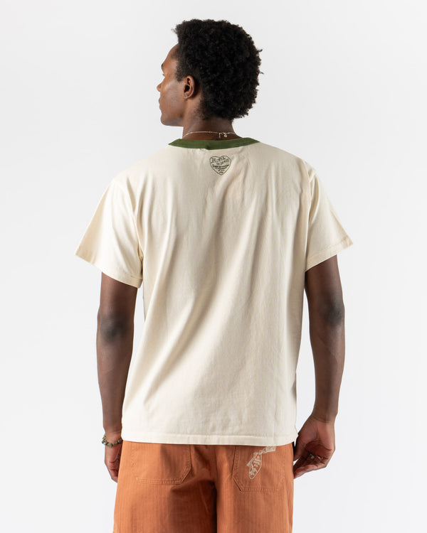 Samuel Zelig Hotel Tee in Green Ringer