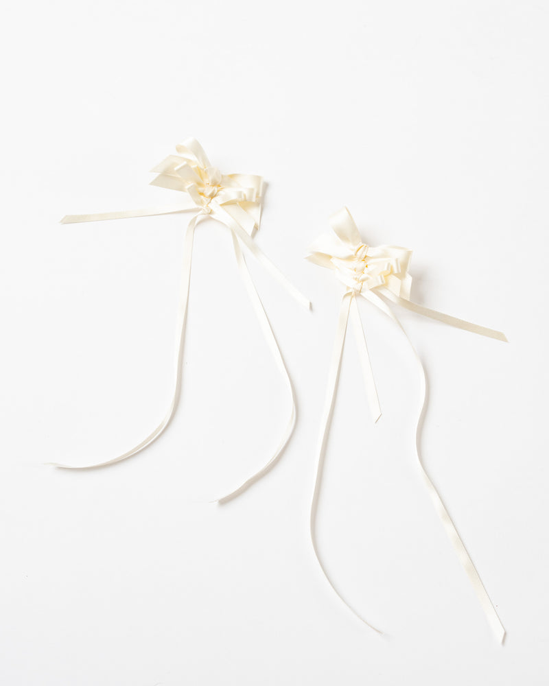 Simone Rocha Bow Ribbon Stud Earrings in Pearl/Ivory