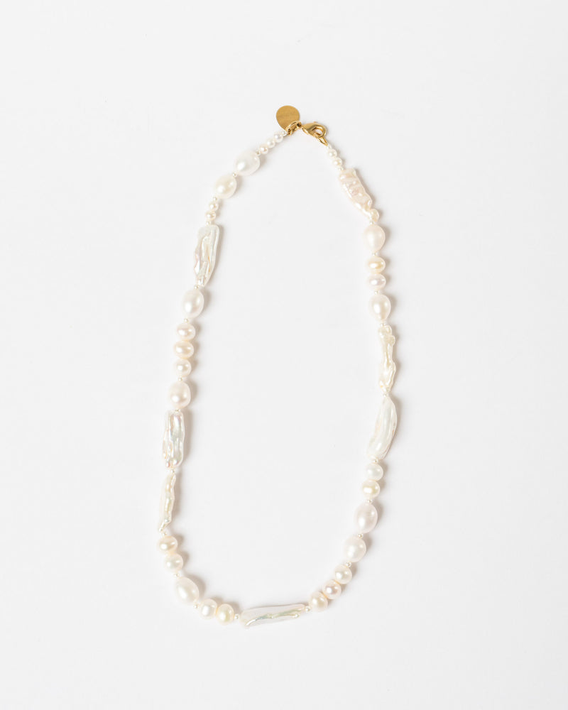 Simone Rocha Baroque Pearl Legato Pattern Necklace in Pearl