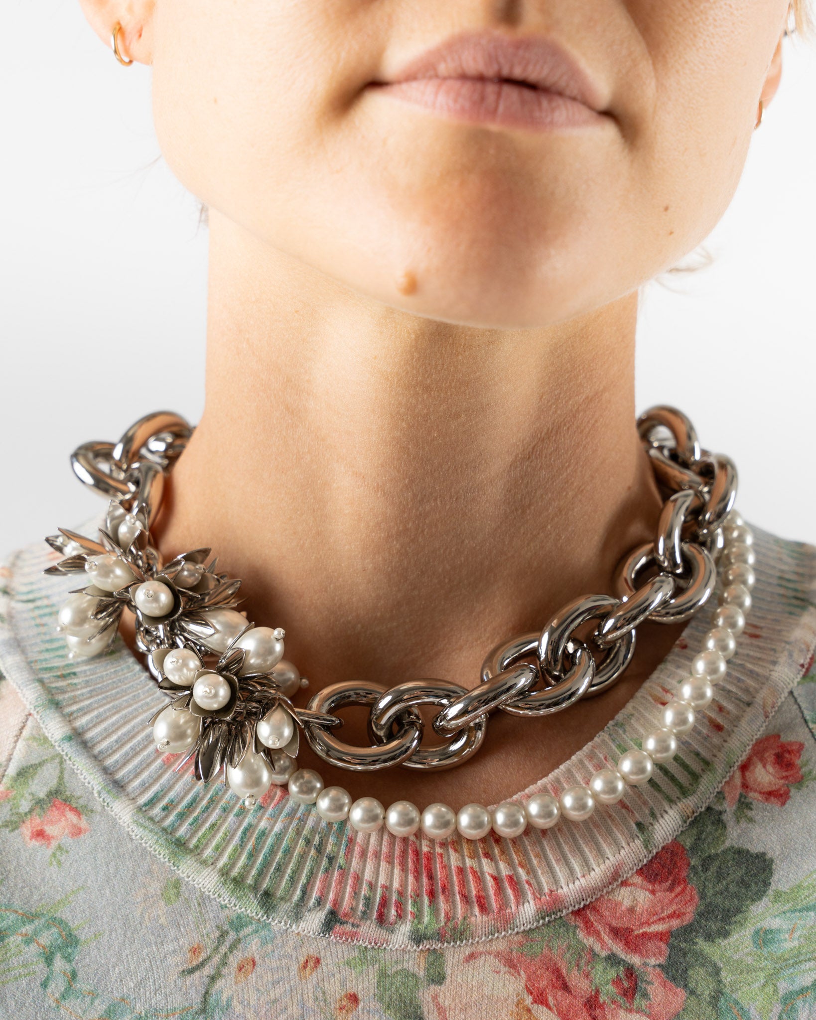 Simone Rocha Encased Pearl Flower Cluster Chain Necklace