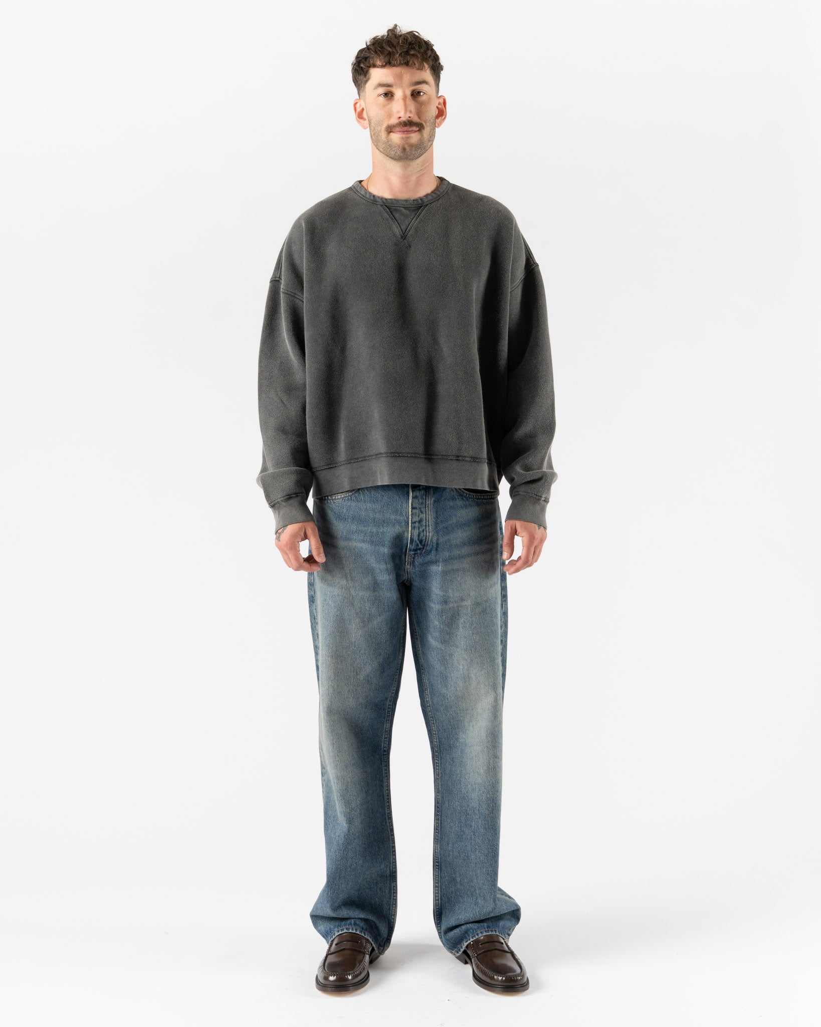 Sunflower Crew Sweat in Washed Anthracite