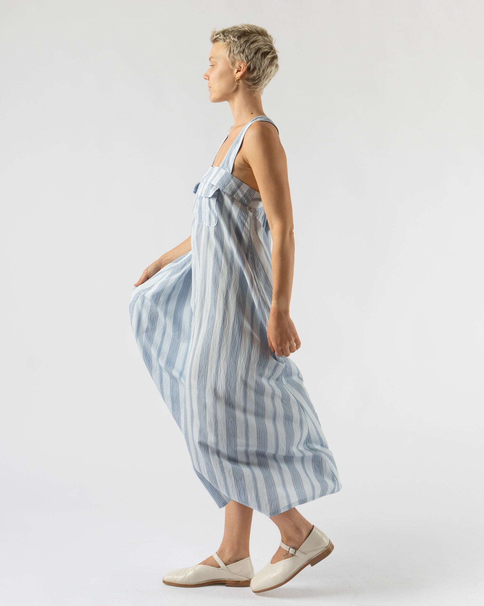 tActi Cinch Dress in Light Blue Wide Stripe