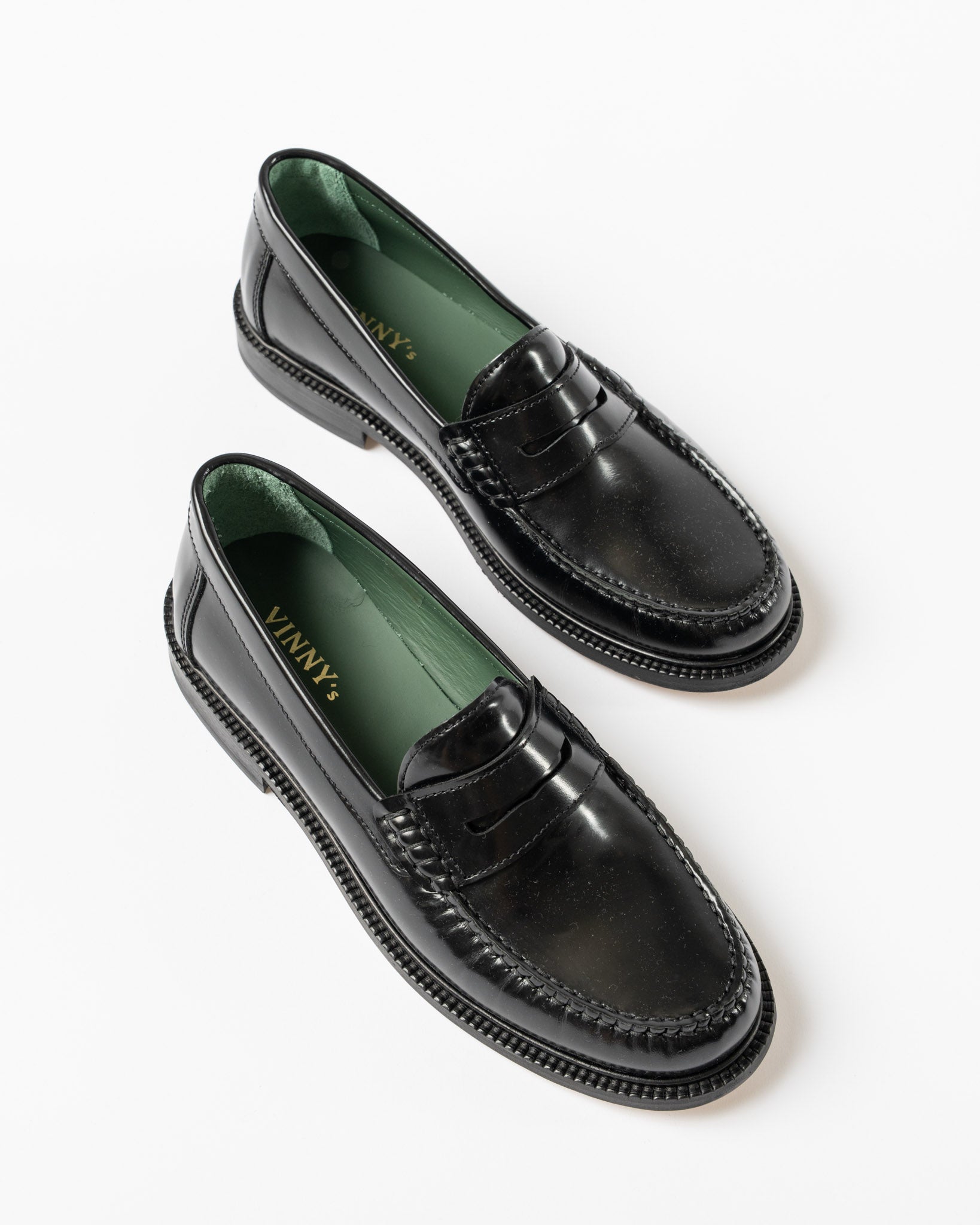 Vinny's Yardee Moccasin Loafer in Black Polido Leather
