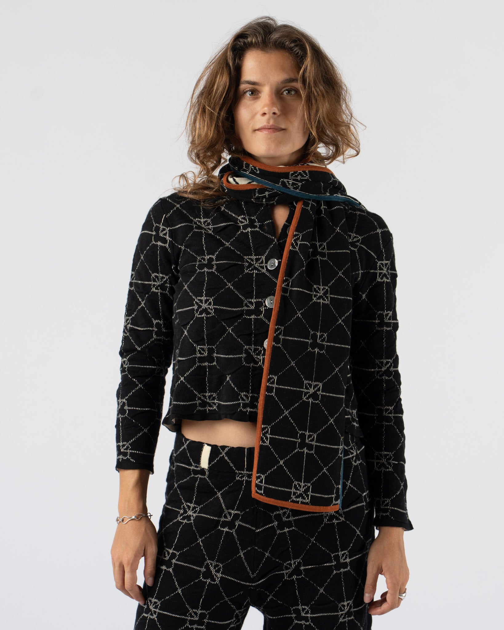 YanYan June Scarf in Black