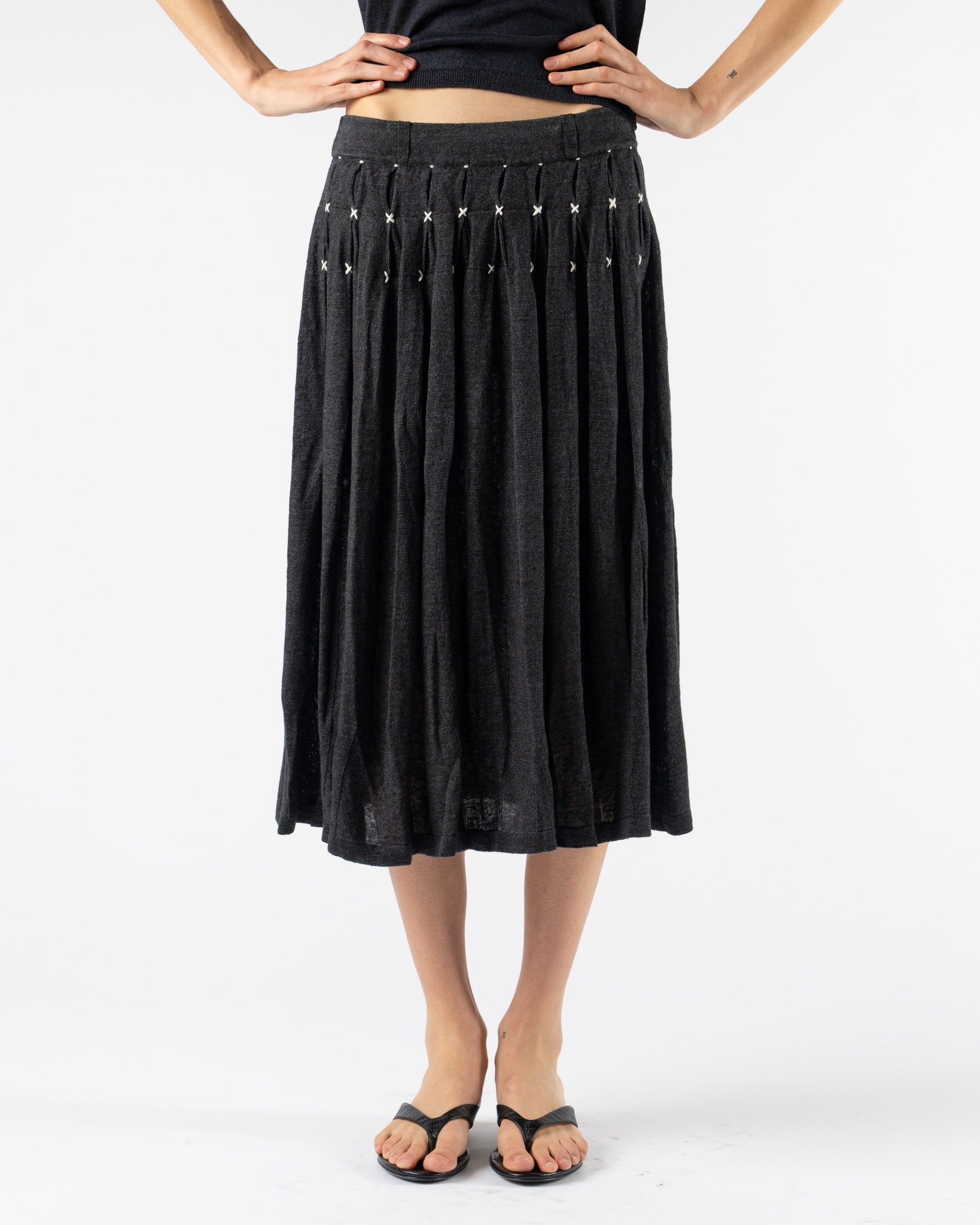 YanYan Mabo Pleated Midi Skirt in Washed Black