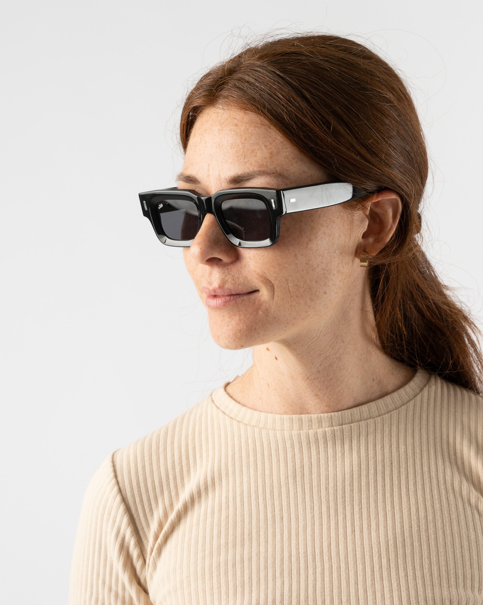 AKILA-ARES-Sunglasses-in-Black-Santa-Barbara-Boutique-Jake-and-Jones-Sustainable-Fashion