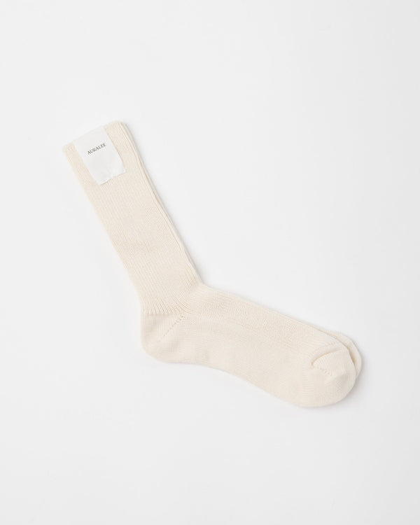Auralee-Cotton-Cashmere-Low-Gauge-Socks-in-Ivory-Santa-Barbara-Boutique-Jake-and-Jones-Sustainable-Fashion