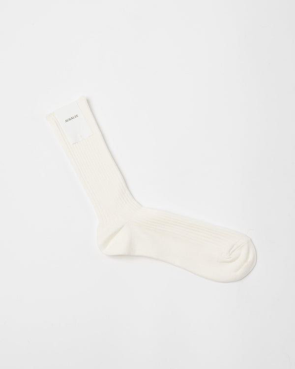 Auralee-Giza-High-Gauge-Socks-in-White-Santa-Barbara-Boutique-Jake-and-Jones-Sustainable-Fashion