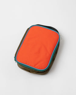 Baggu-Puffy-Laptop-Sleeve-Lunch-Box-in-Tamarind-Santa-Barbara-Boutique-Jake-and-Jones-Sustainable-Fashion