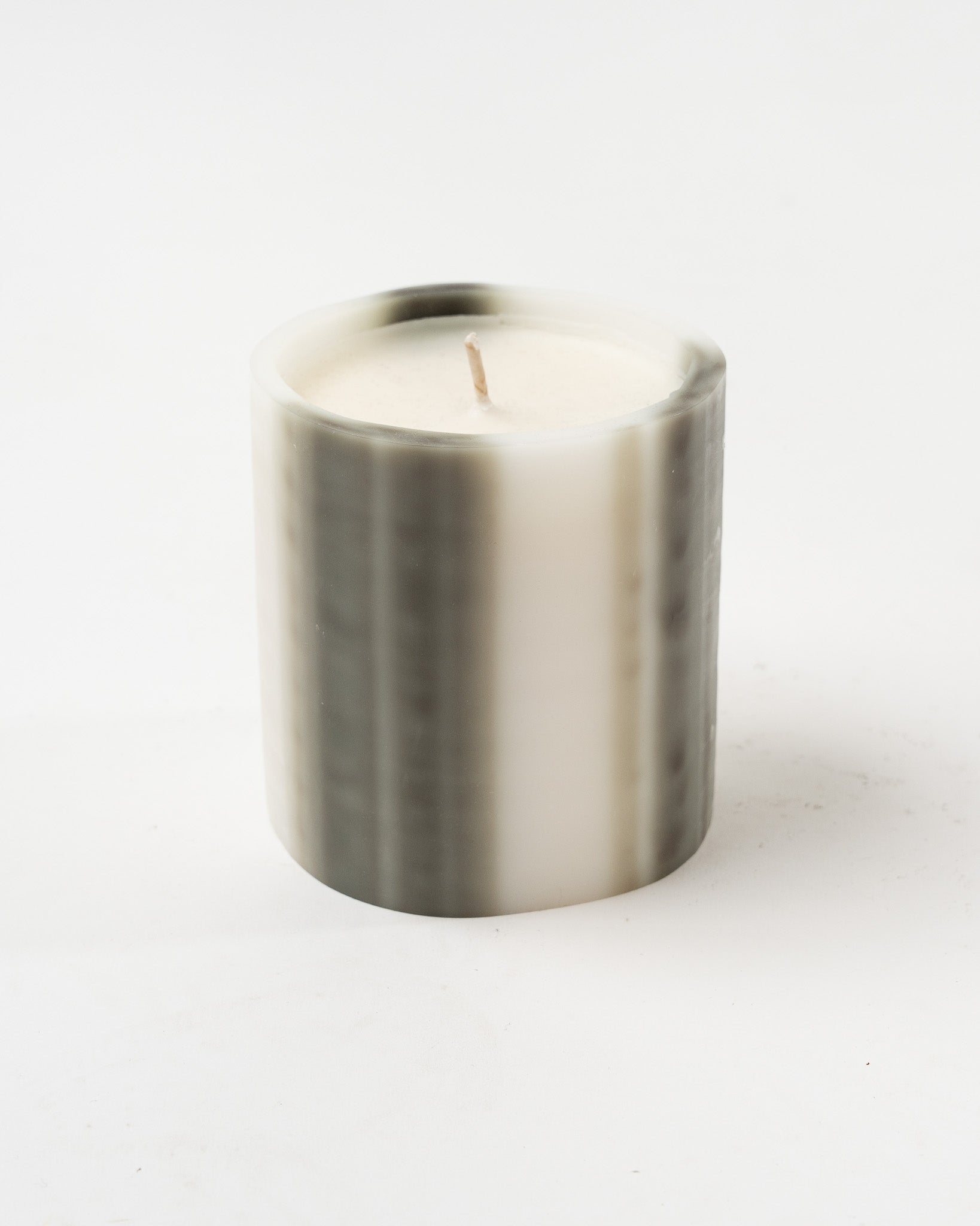 Le Feu De L'eau Gris: Musk + Smoke