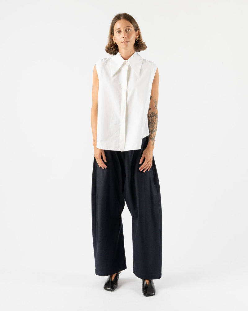 Jil-Sander-Sleeveless-Poplin Shirt-with-Bonded-Exaggerated-Collar-in-White-Santa-Barbara-Boutique-Jake-and-Jones-Sustainable-Fashion