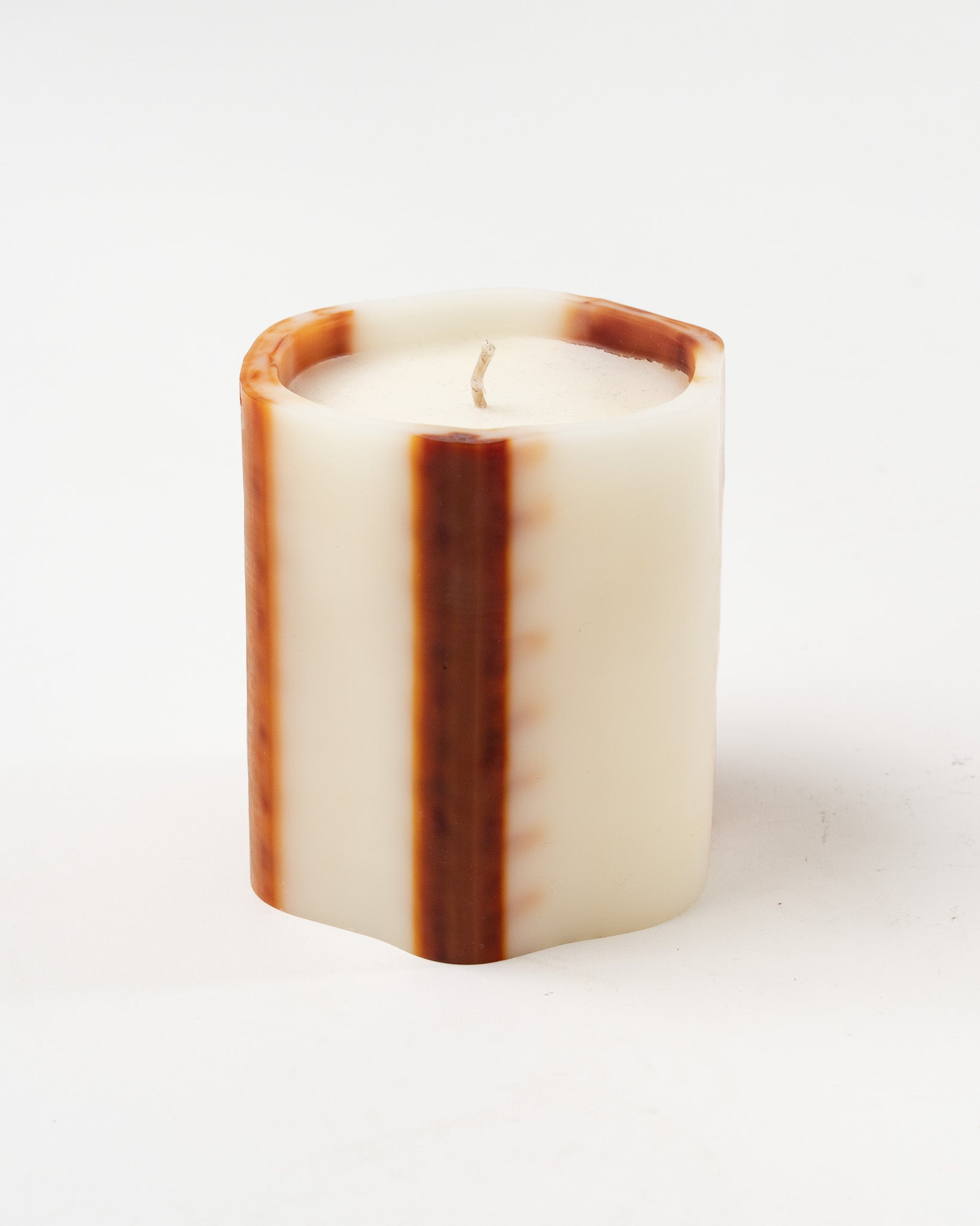 Le Feu De L'eau Marron : Amber